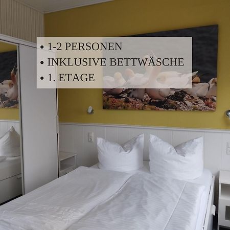 Haus Krabbe Apartments Mit Doppelbetten, Fuer 1-2 Personen, Hunde Kostenfrei Willkommen, Kostenfreier Parkplatz, Zwischen Bremerhaven Und Cuxhaven Gelegen Wremen Esterno foto