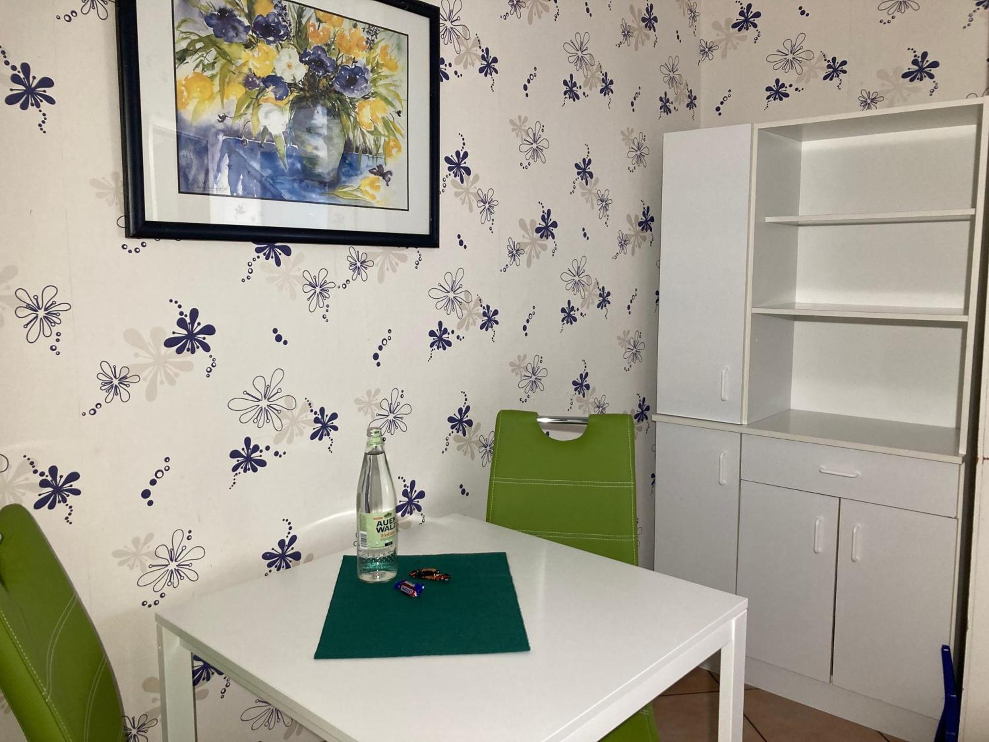 Haus Krabbe Apartments Mit Doppelbetten, Fuer 1-2 Personen, Hunde Kostenfrei Willkommen, Kostenfreier Parkplatz, Zwischen Bremerhaven Und Cuxhaven Gelegen Wremen Esterno foto