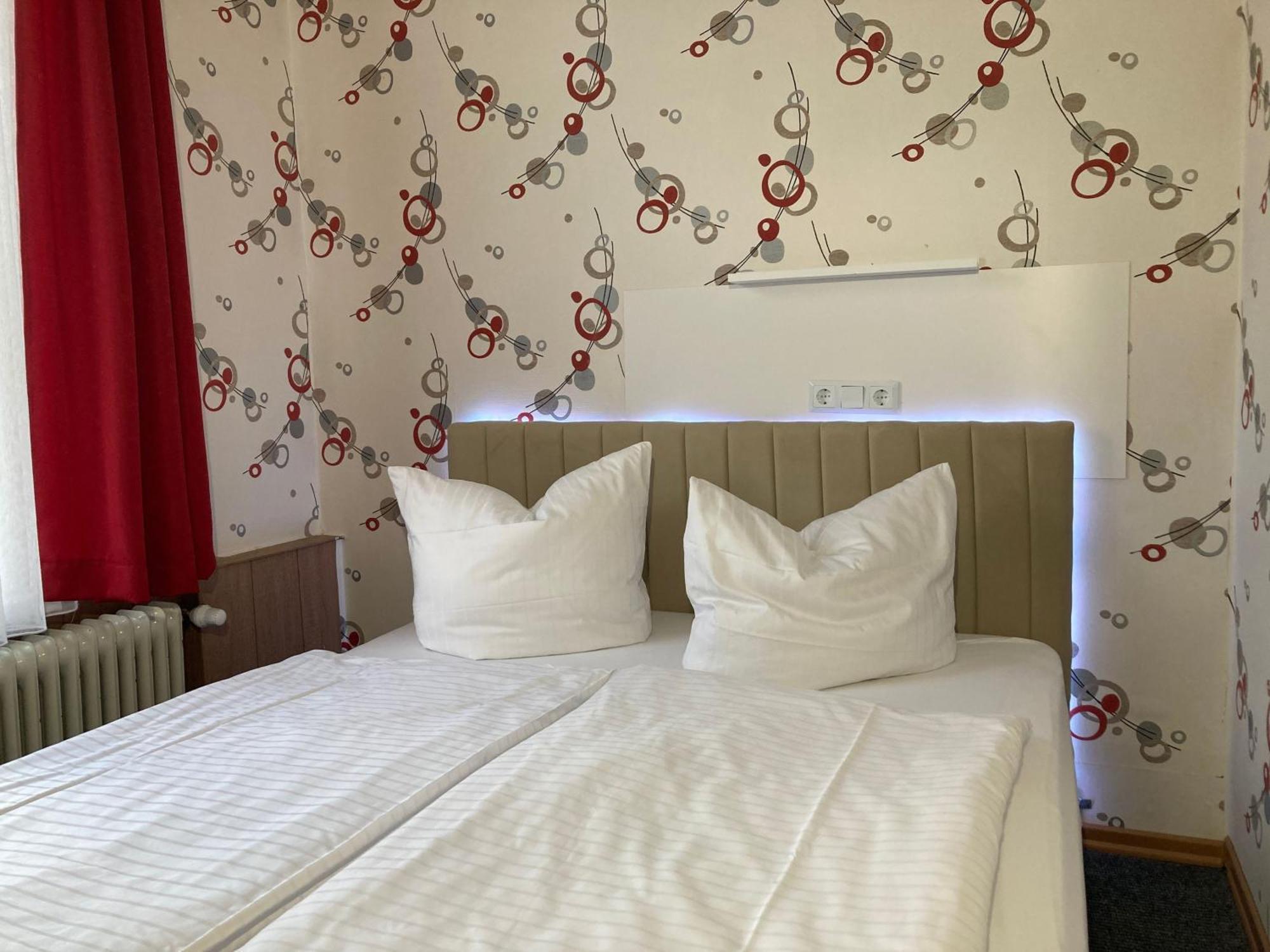 Haus Krabbe Apartments Mit Doppelbetten, Fuer 1-2 Personen, Hunde Kostenfrei Willkommen, Kostenfreier Parkplatz, Zwischen Bremerhaven Und Cuxhaven Gelegen Wremen Esterno foto