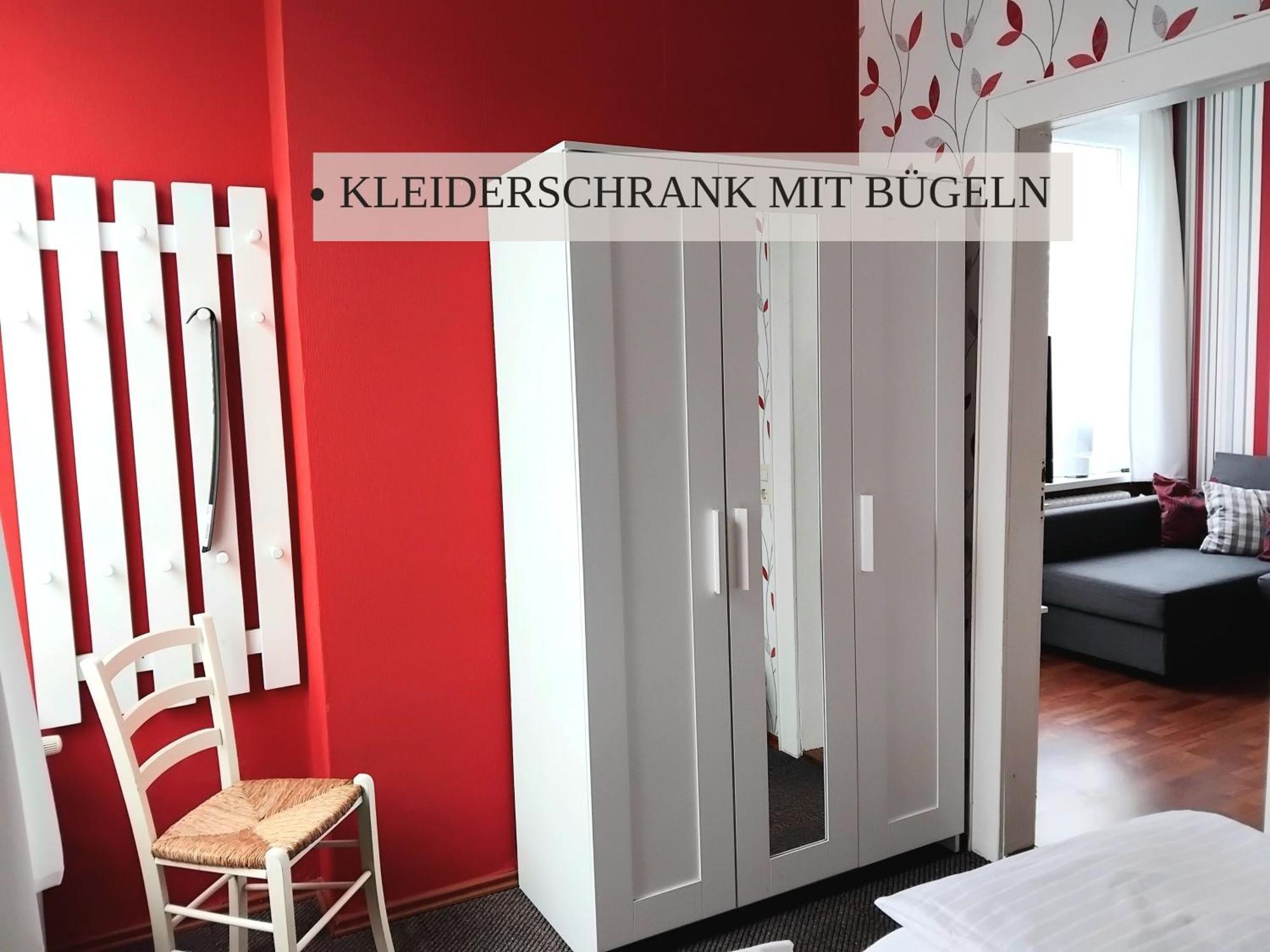Haus Krabbe Apartments Mit Doppelbetten, Fuer 1-2 Personen, Hunde Kostenfrei Willkommen, Kostenfreier Parkplatz, Zwischen Bremerhaven Und Cuxhaven Gelegen Wremen Esterno foto